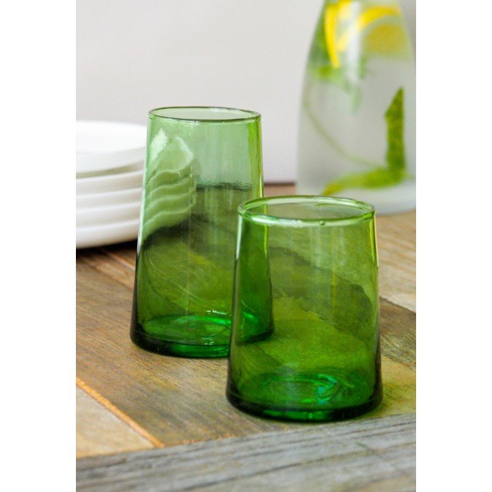 Tall tumbler in mouth-blown recycled glass green 33 cl Lily Pro.mundi